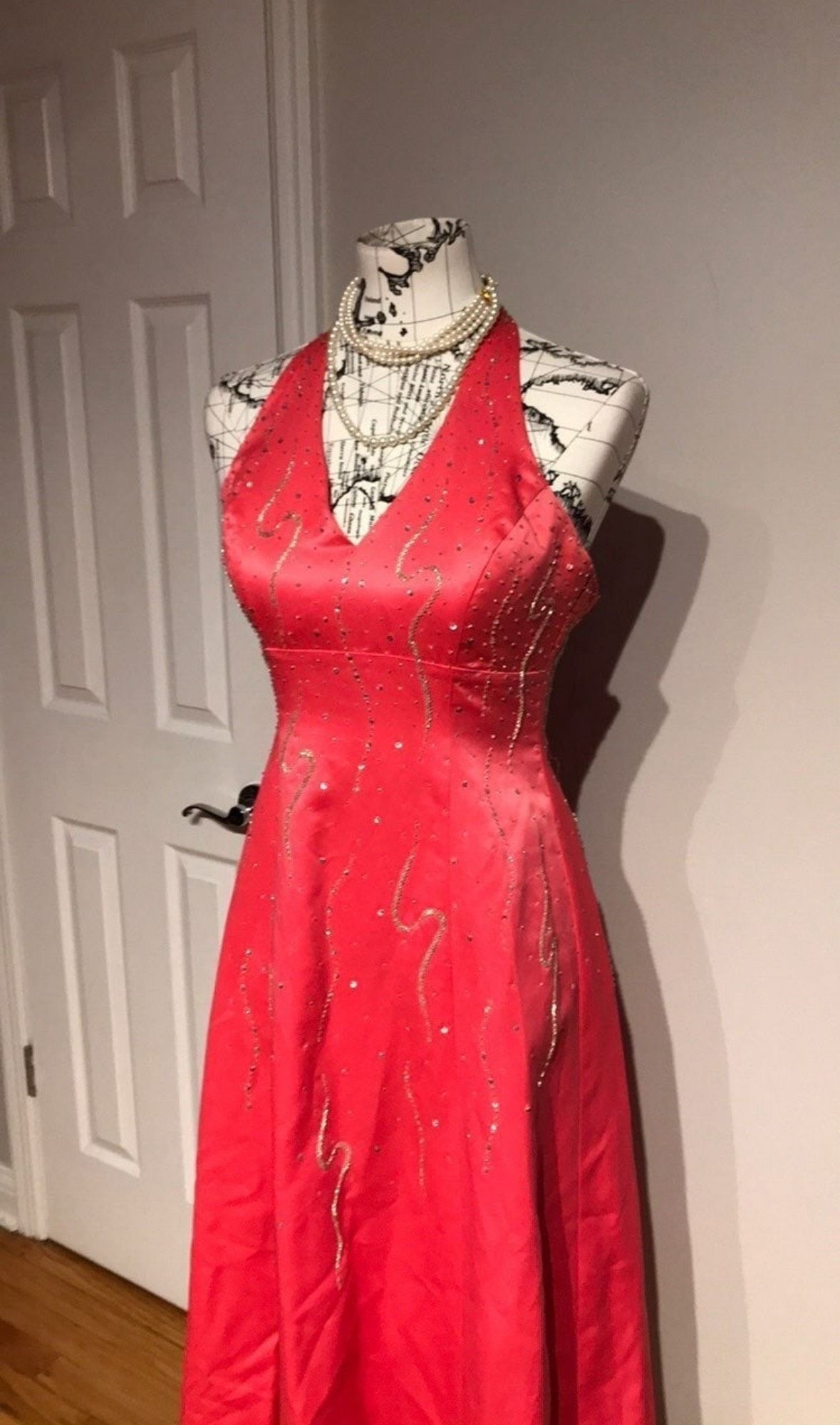Morgan and Co Size 8 Prom Halter Lace Coral A-line Dress on Queenly