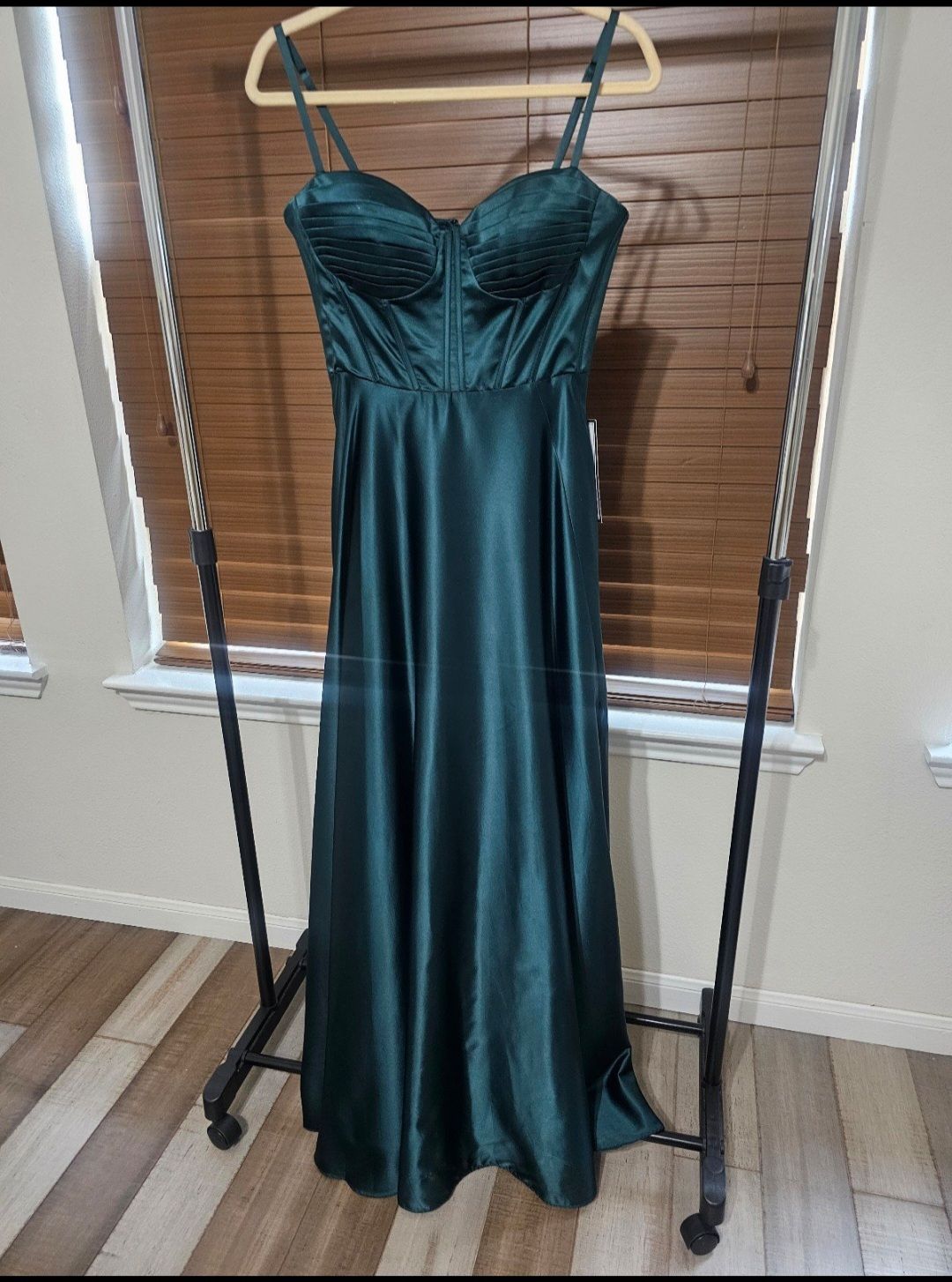 B.DARLIN Plus Size 16 Green Floor Length Maxi on Queenly