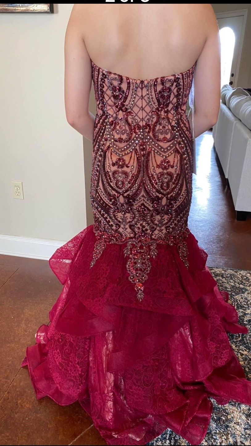 Jasz Couture Size 8 Prom Plunge Red Mermaid Dress on Queenly