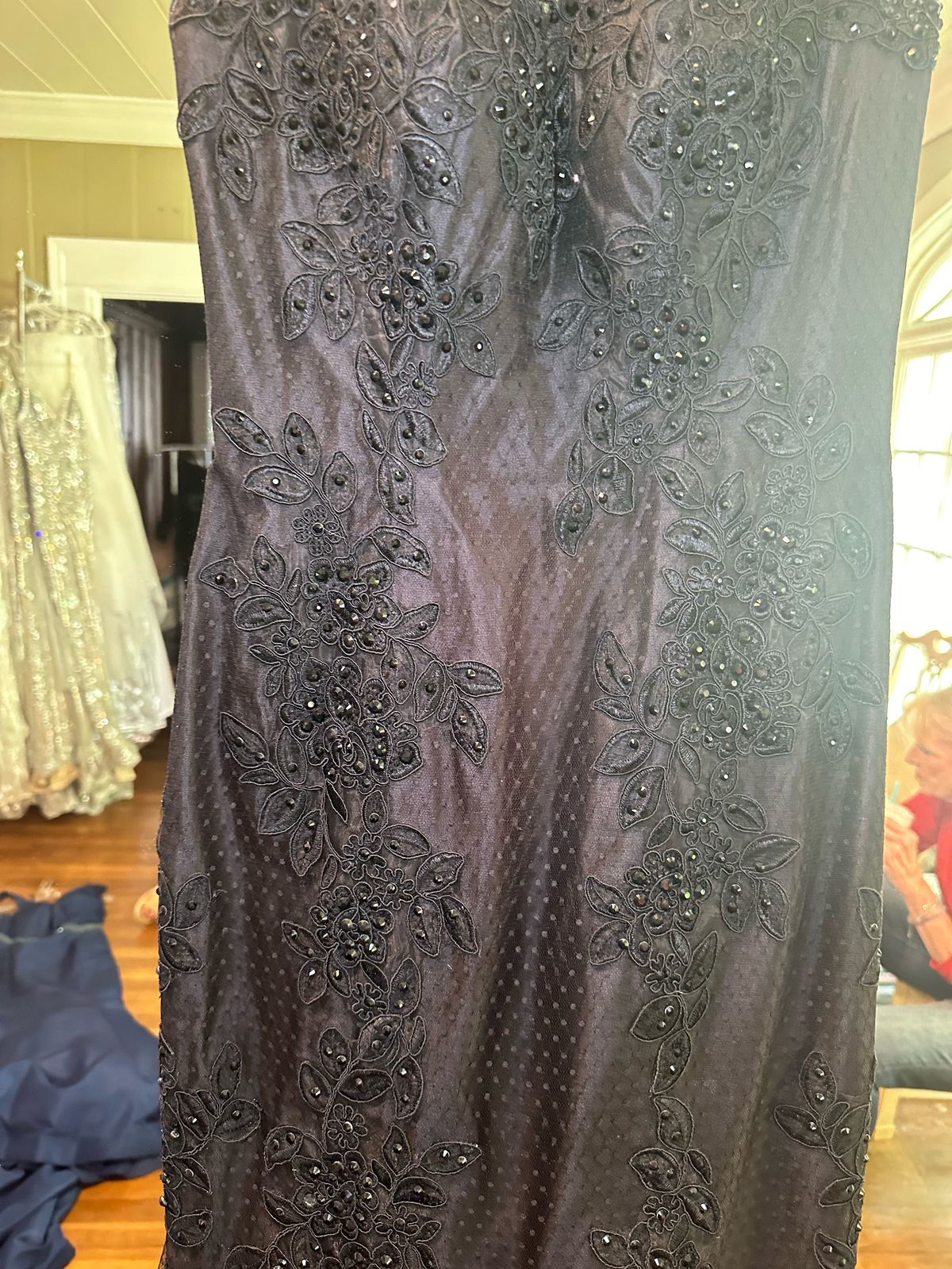 Mac Duggal Size 4 Cap Sleeve Black Mermaid Dress on Queenly