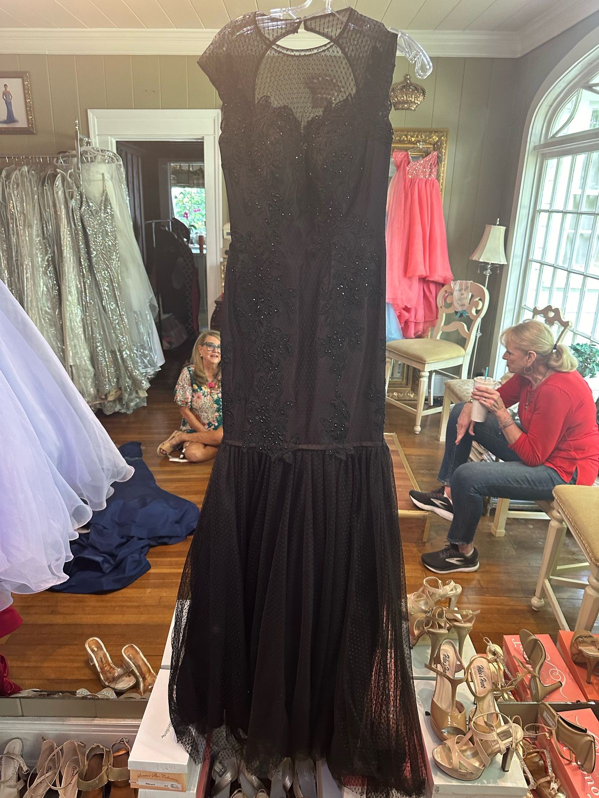 Queenly | Buy and sell prom, pageant, and formal dresses