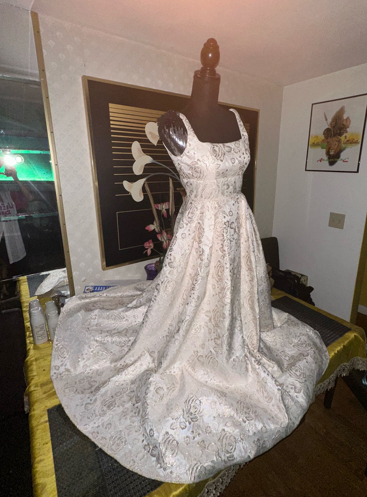 Queenly | Buy and sell prom, pageant, and formal dresses