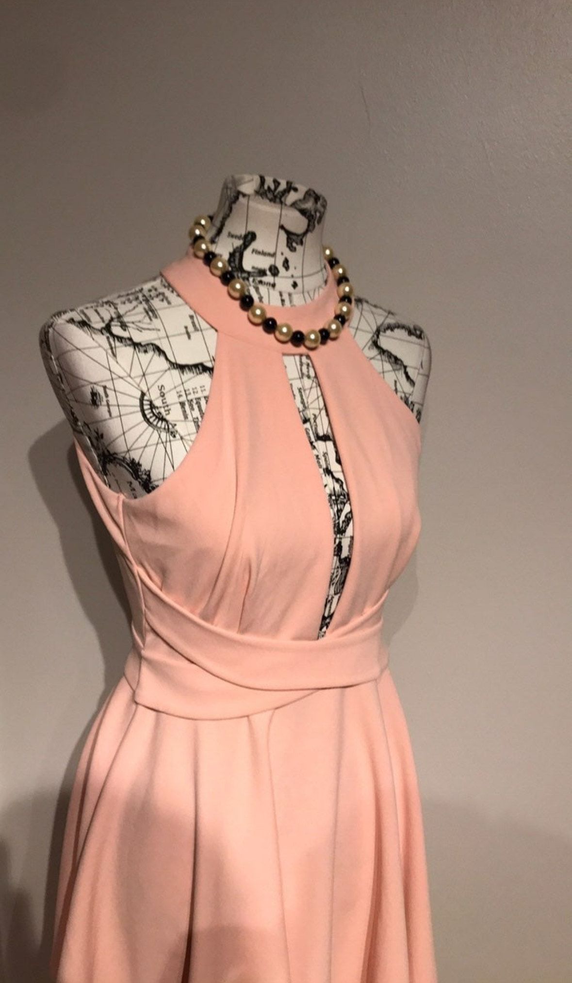 Akira Size S Prom Plunge Pink Cocktail Dress on Queenly