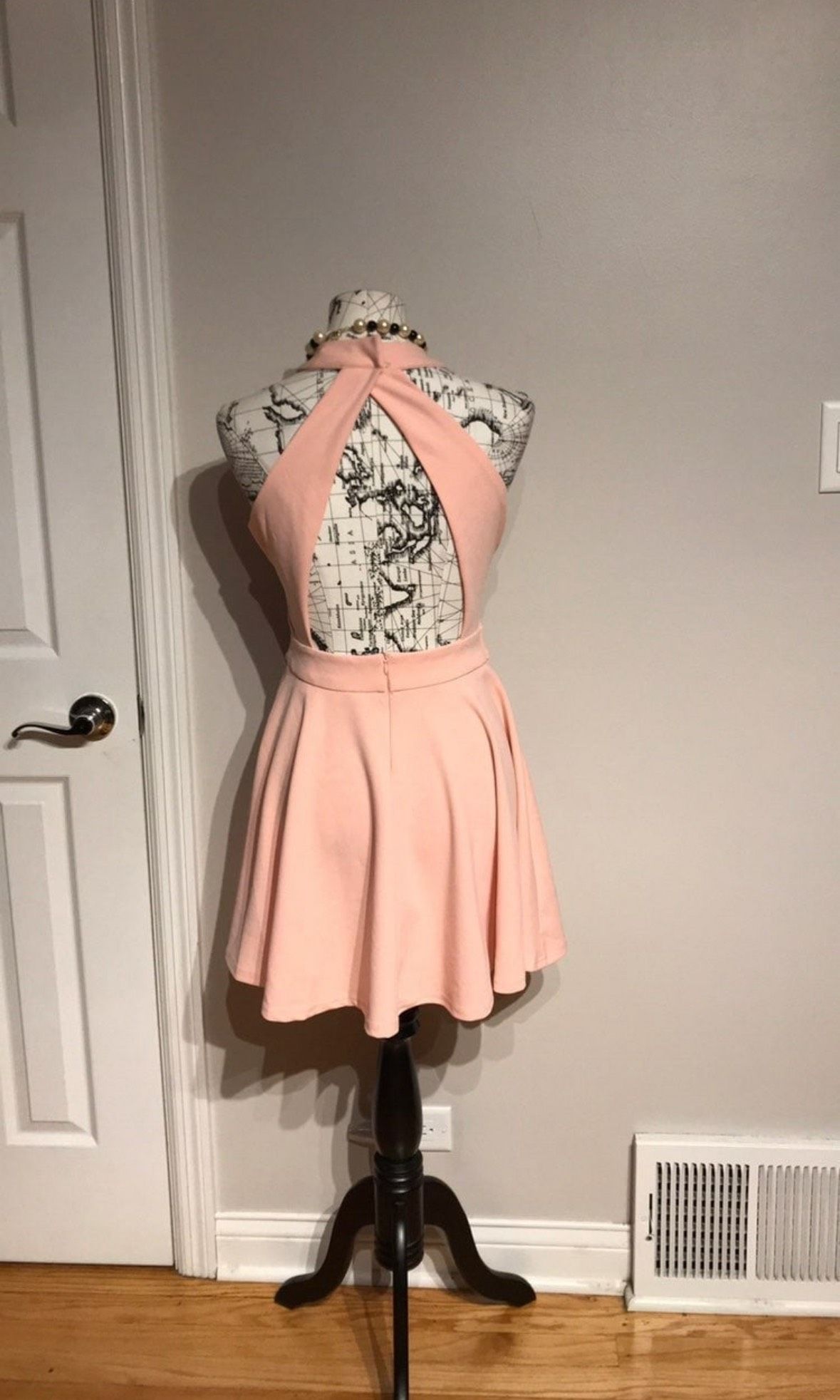 Akira Size S Prom Plunge Pink Cocktail Dress on Queenly