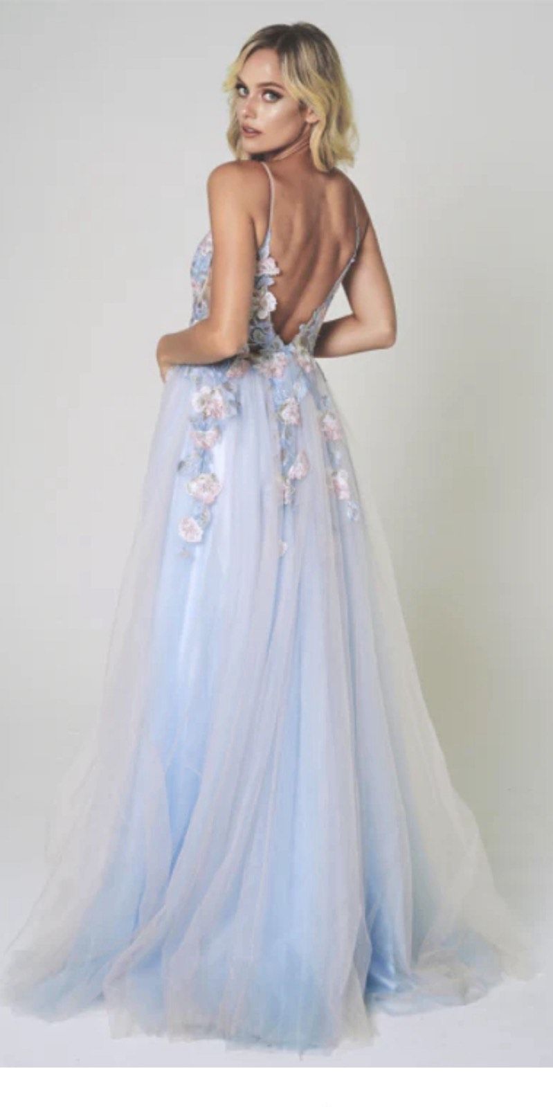 Style 5013 Amelia Couture Size 10 Prom Plunge Floral Blue A-line Dress on Queenly