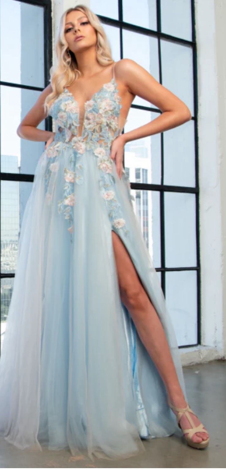 Queenly | Buy and sell prom, pageant, and formal dresses