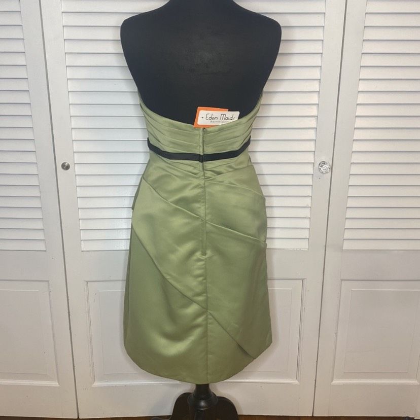 Style 7400 Eden Size 10 Homecoming Strapless Green Cocktail Dress on Queenly