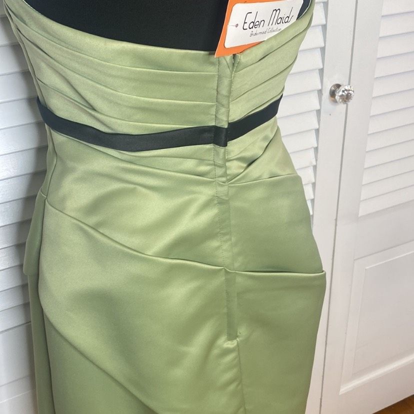 Style 7400 Eden Size 10 Homecoming Strapless Green Cocktail Dress on Queenly