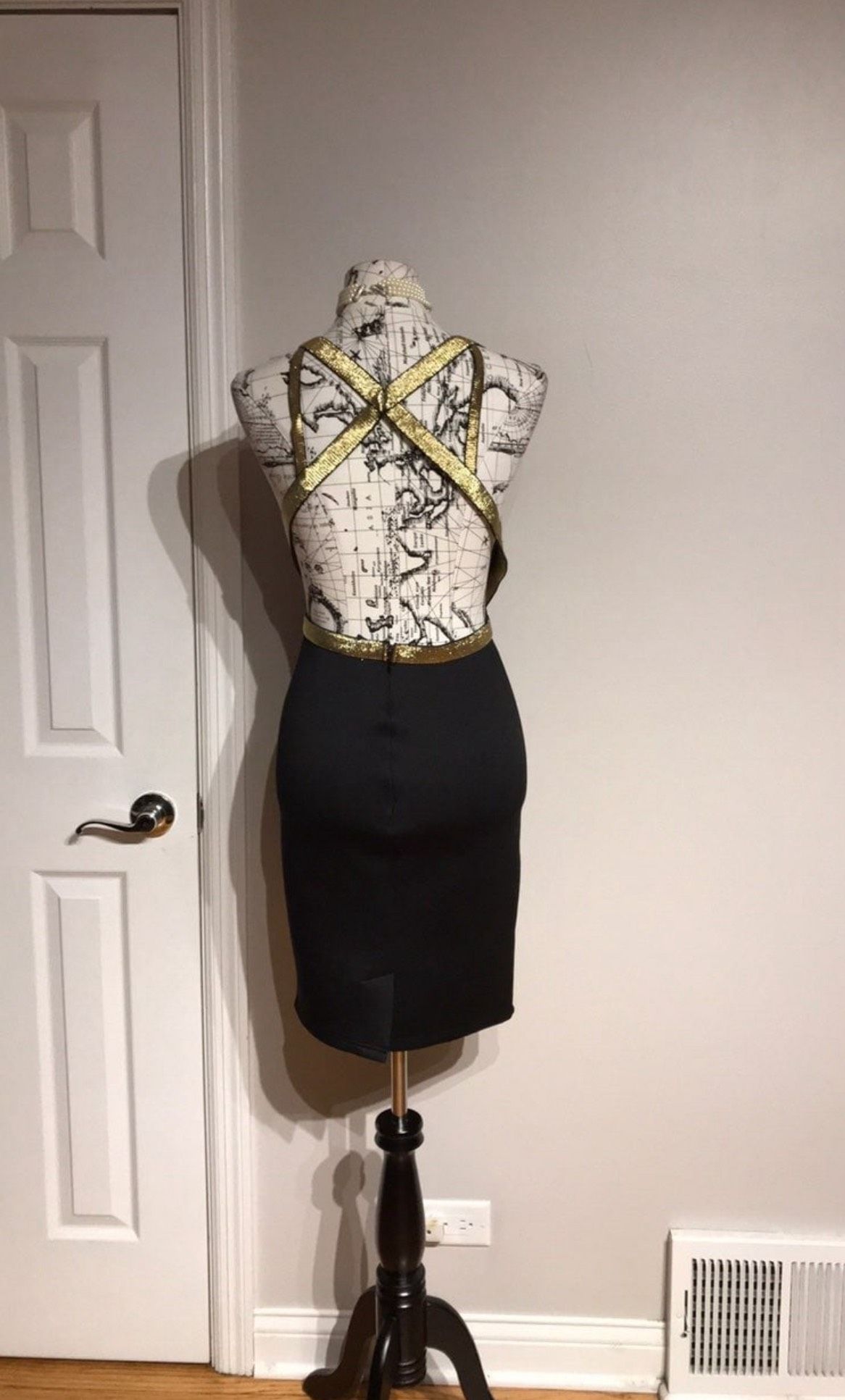 Windsor Size M Plunge Sheer Black Cocktail Dress on Queenly