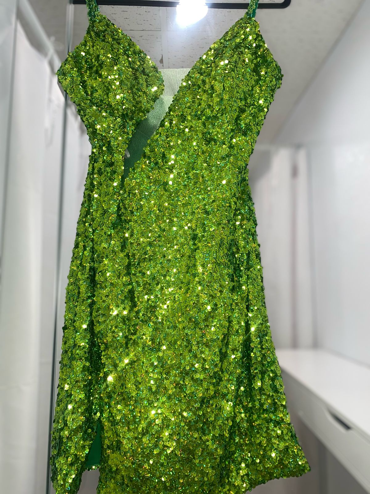 Style 22905 Olive Jovani Size 6 Prom Plunge Green Cocktail Dress on Queenly