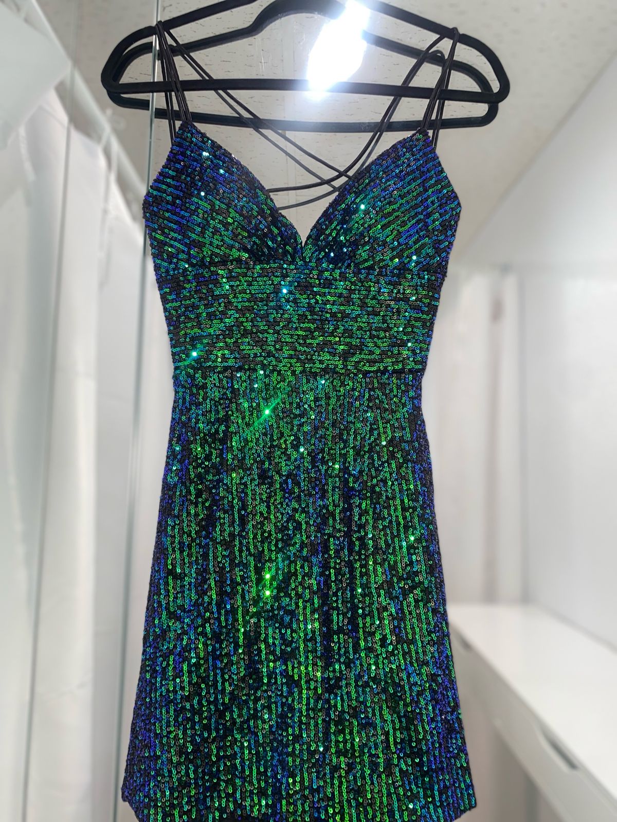 Style 55099 black multi Sherri Hill Size 4 Nightclub Plunge Green Cocktail Dress on Queenly