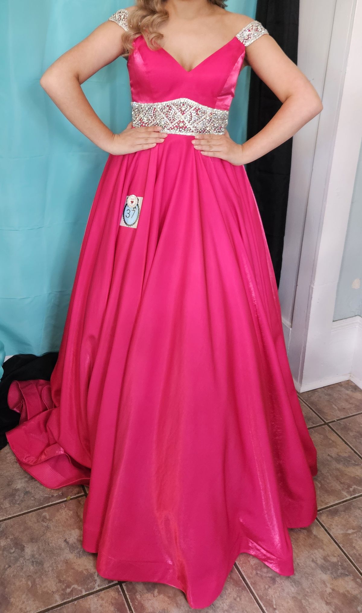 Queenly | Buy and sell prom, pageant, and formal dresses