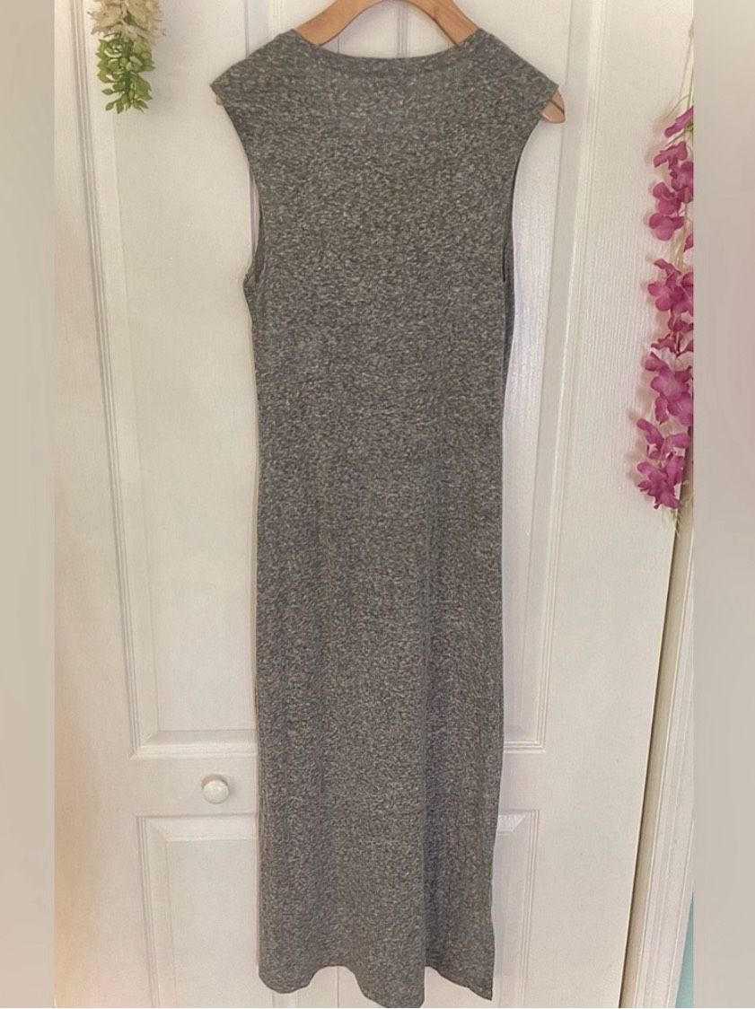 Express Size XS Cap Sleeve Silver A-line Dress on Queenly