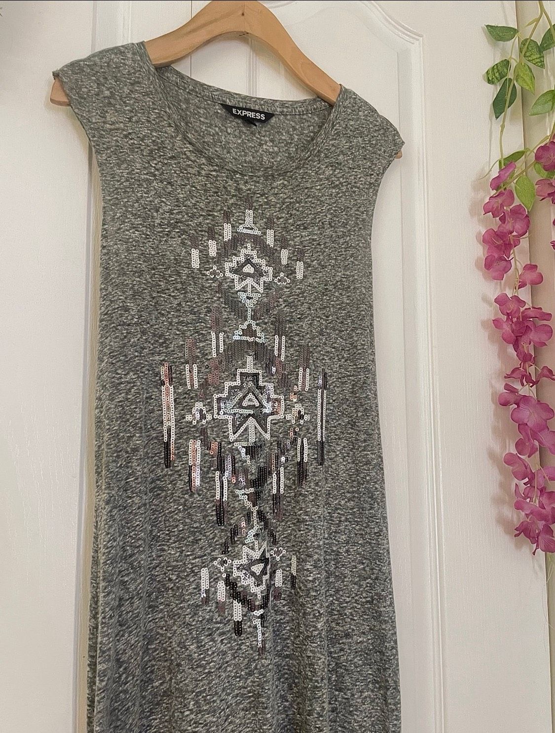 Express Size XS Cap Sleeve Silver A-line Dress on Queenly