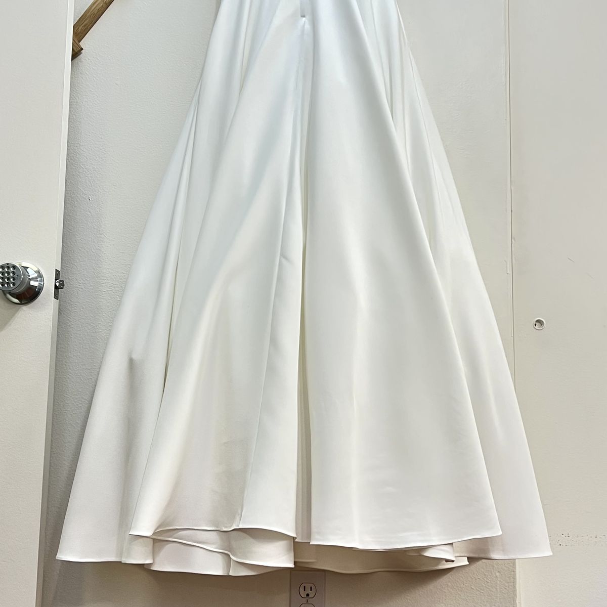 Style 48924 Mac Duggal Size 6 Wedding White Ball Gown on Queenly