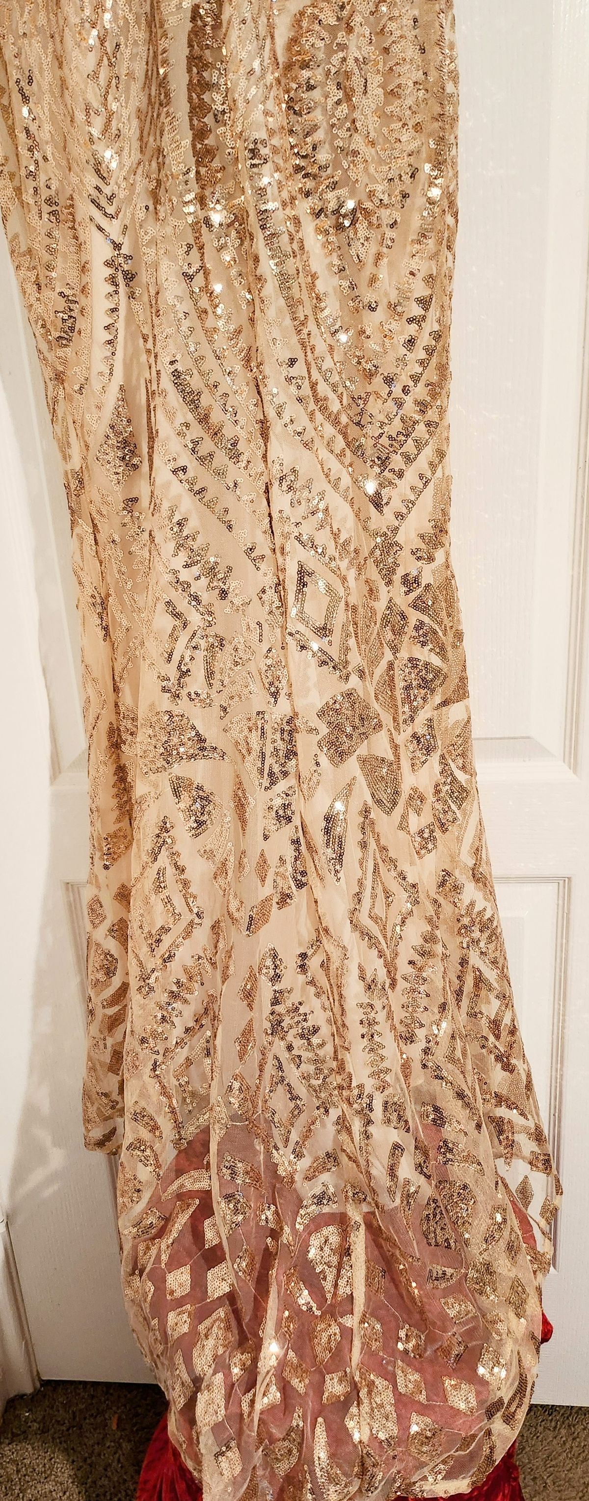 Size 4 Prom Gold Cocktail Dress on Queenly