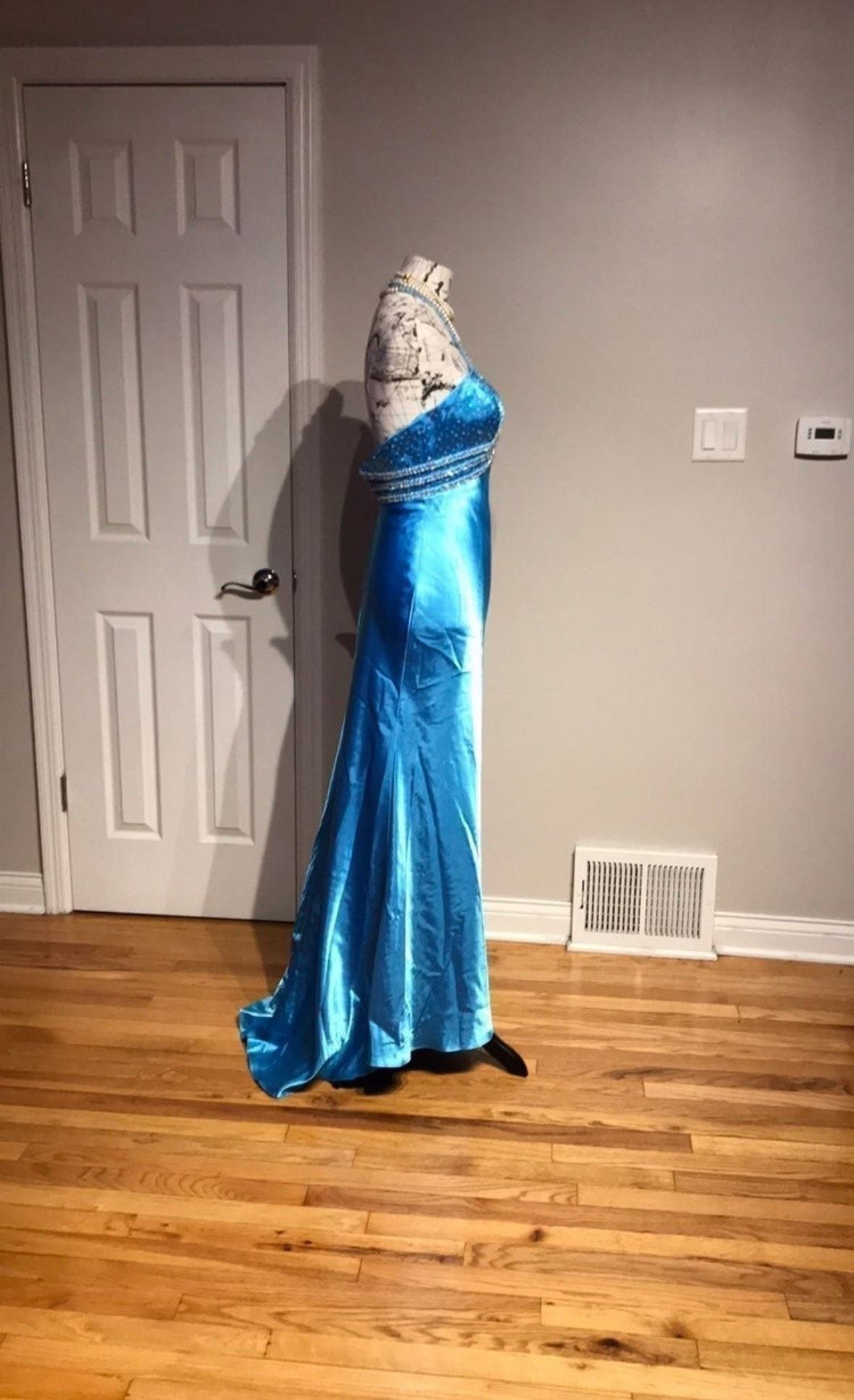 MoriLee Size XS Prom Plunge Sequined Blue Mermaid Dress on Queenly