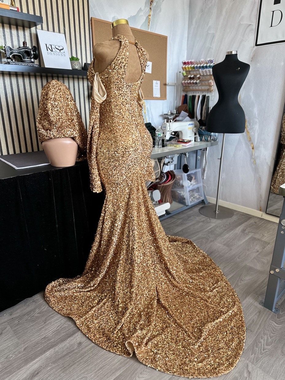 Queenly | Buy and sell prom, pageant, and formal dresses