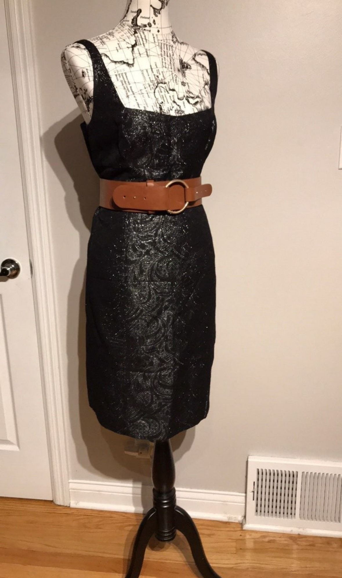 Elie Tahari Size L Prom Black Cocktail Dress on Queenly