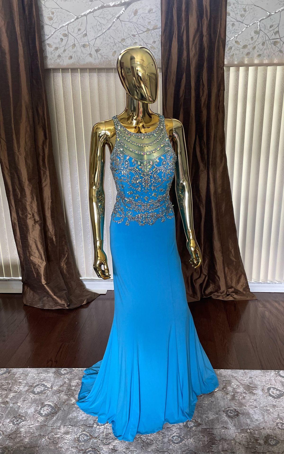 Queenly | Buy and sell prom, pageant, and formal dresses