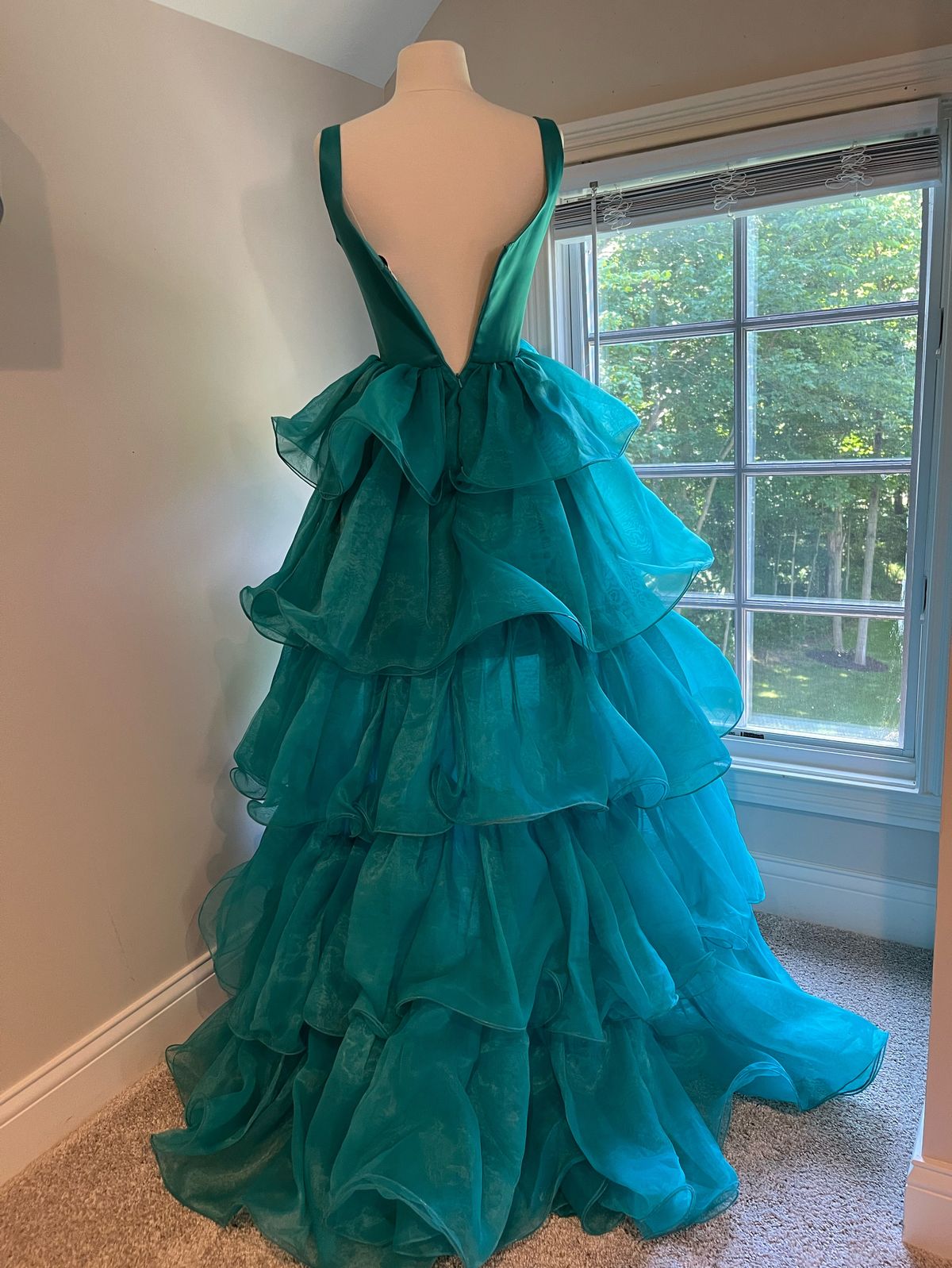 Ashley Lauren Size 0 Prom Blue Cocktail Dress on Queenly