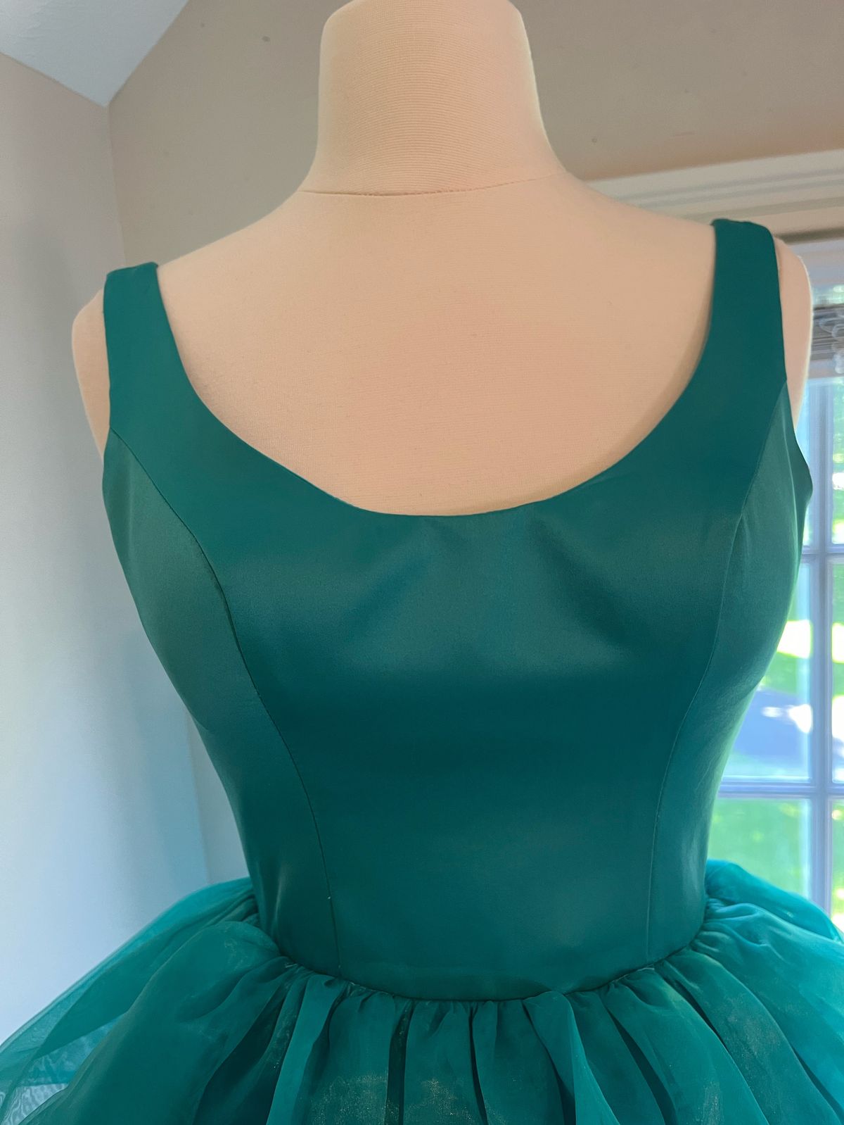 Ashley Lauren Size 0 Prom Blue Cocktail Dress on Queenly