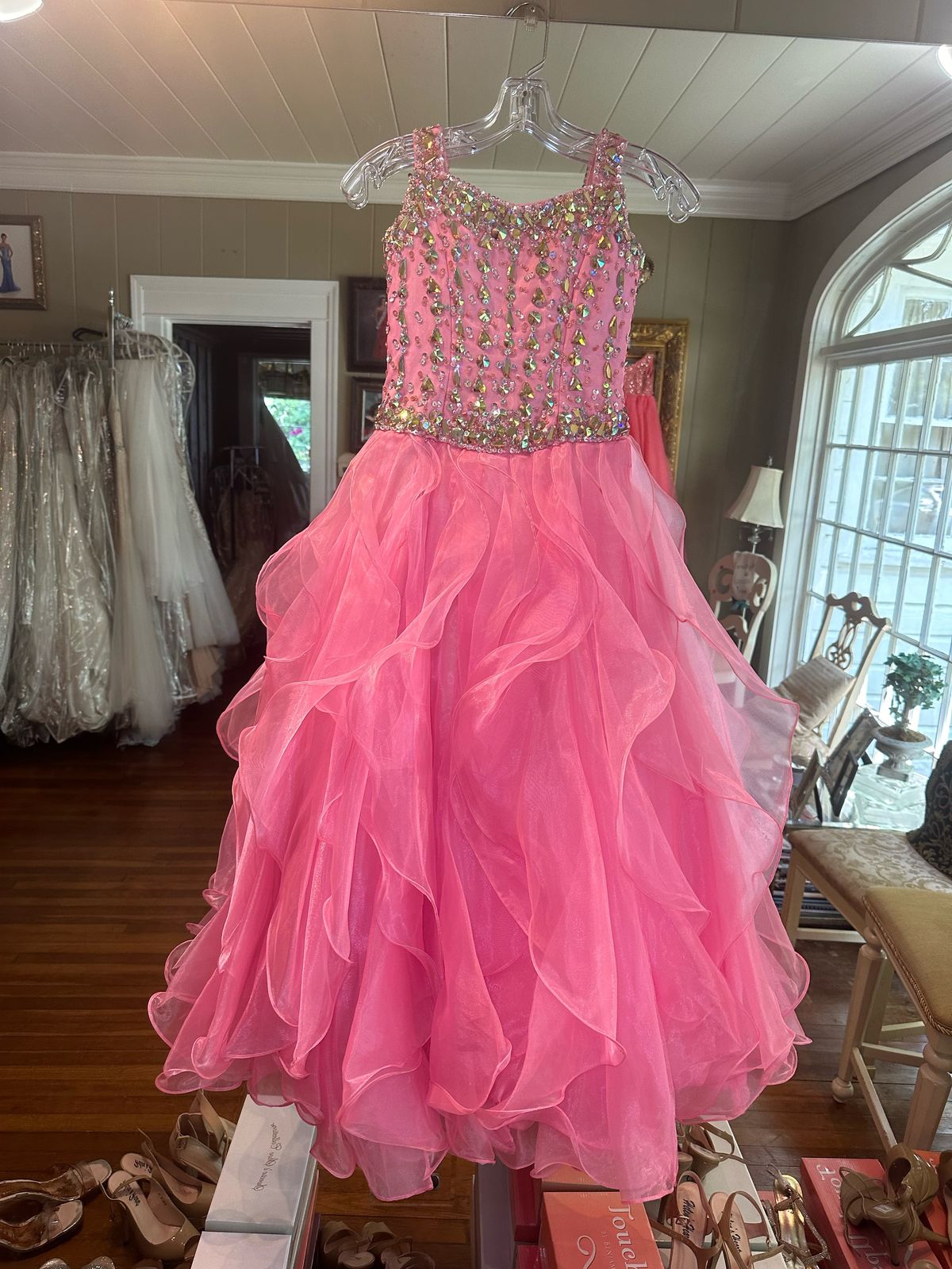 Queenly | Buy and sell prom, pageant, and formal dresses