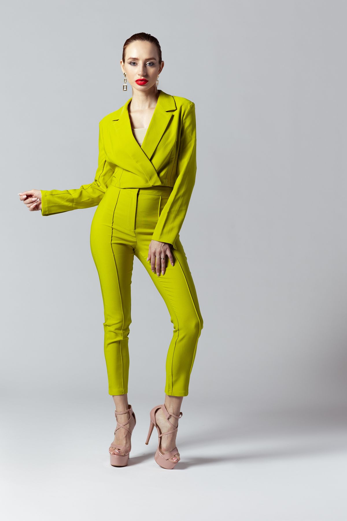 Size 0 Prom Blazer Yellow Formal Jumpsuit on Queenly