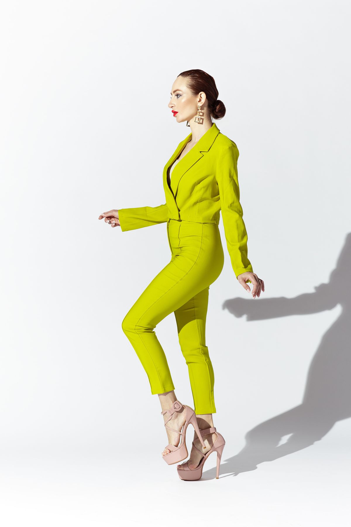 Size 0 Prom Blazer Yellow Formal Jumpsuit on Queenly