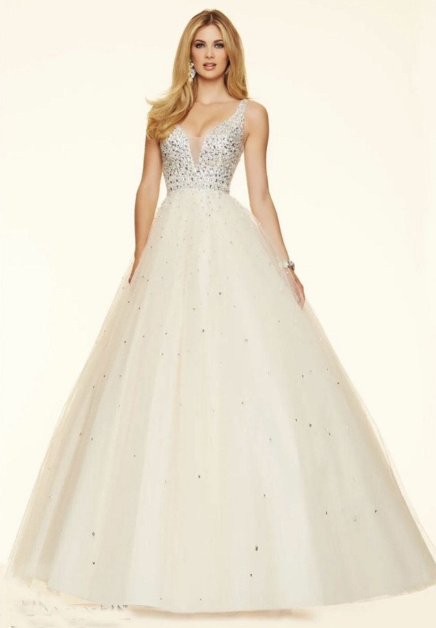 Queenly | Buy and sell prom, pageant, and formal dresses