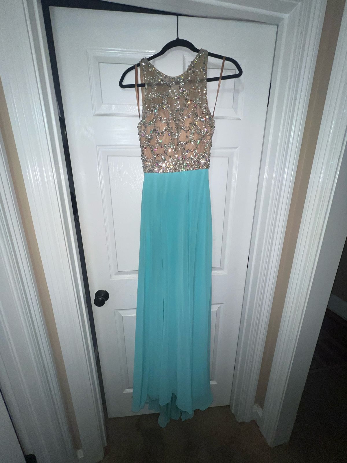 Queenly | Buy and sell prom, pageant, and formal dresses