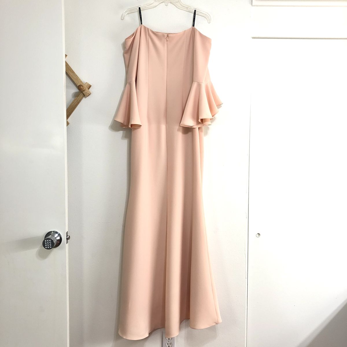 Vince Camuto Size 10 Off The Shoulder Pink Floor Length Maxi on Queenly