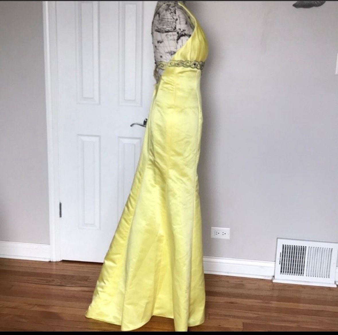 Style Vintage y2k Fire & Ice Size S Prom Halter Sequined Yellow Mermaid Dress on Queenly