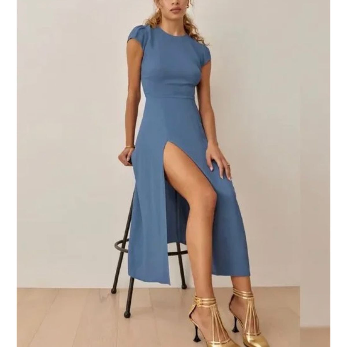 Reformation Size 2 Cap Sleeve Blue Side Slit Dress on Queenly