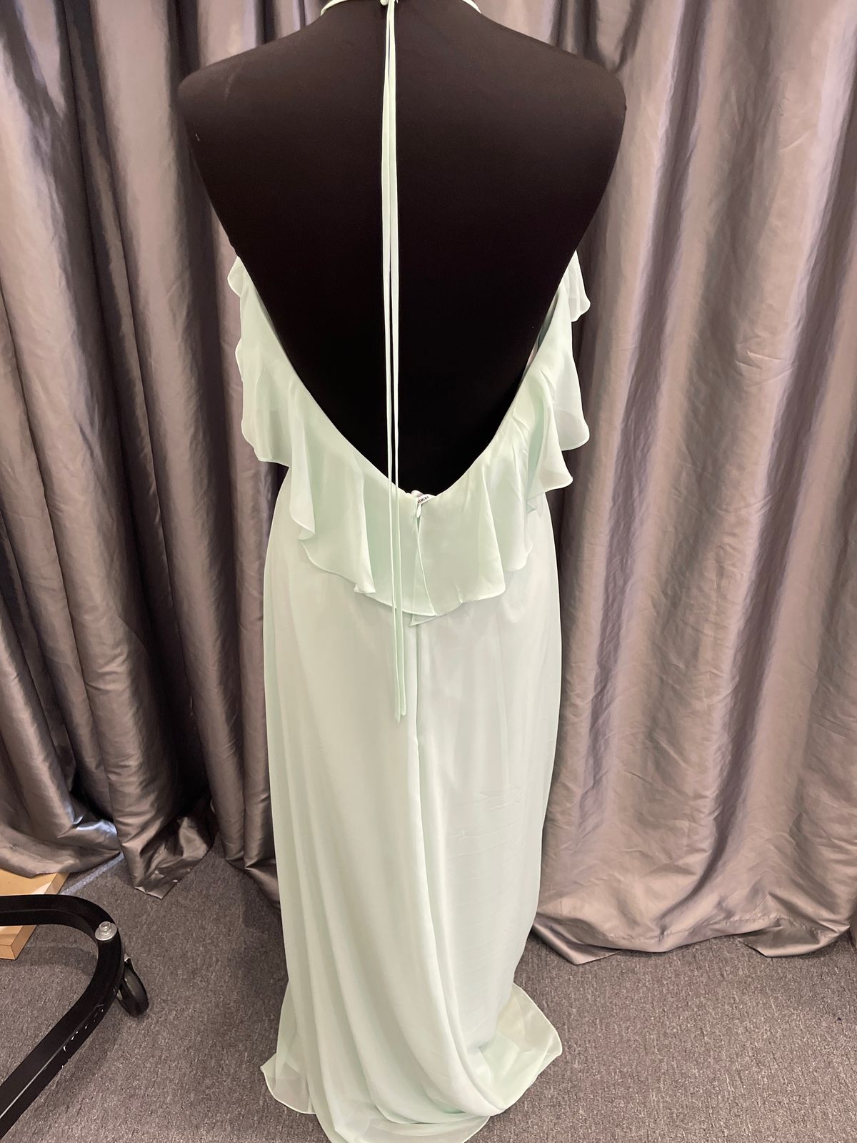 Size 12 Halter Green A-line Dress on Queenly