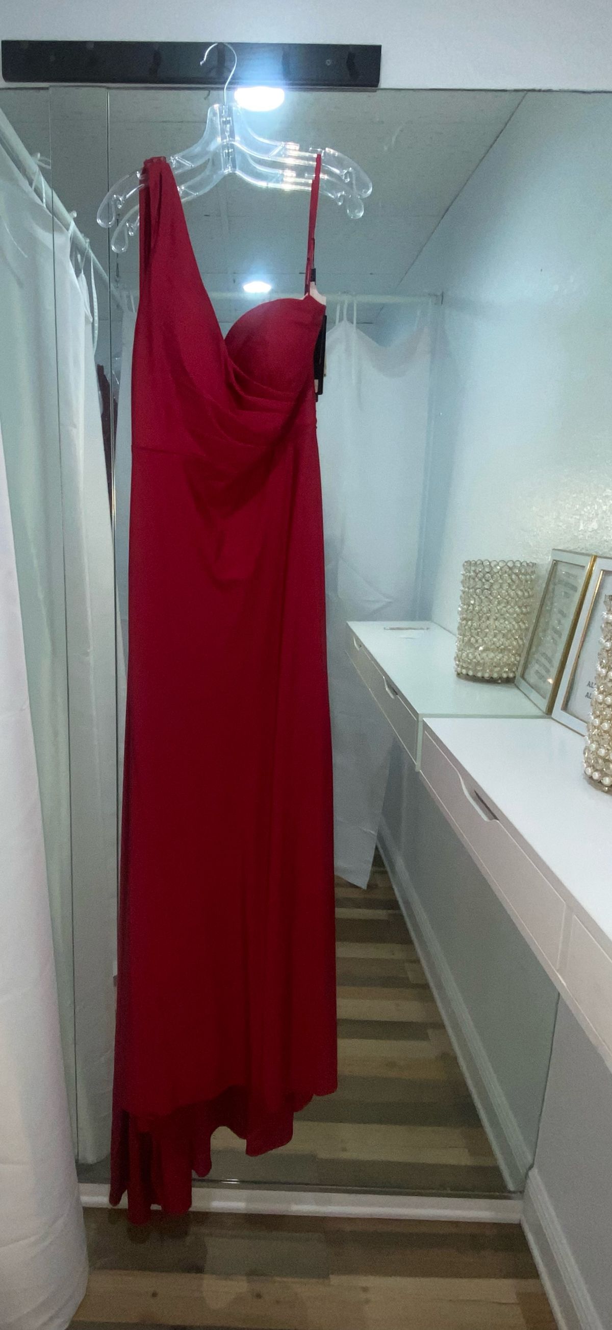 Style E475 burgundy Nox Anabel Size 10 Prom One Shoulder Red A-line Dress on Queenly