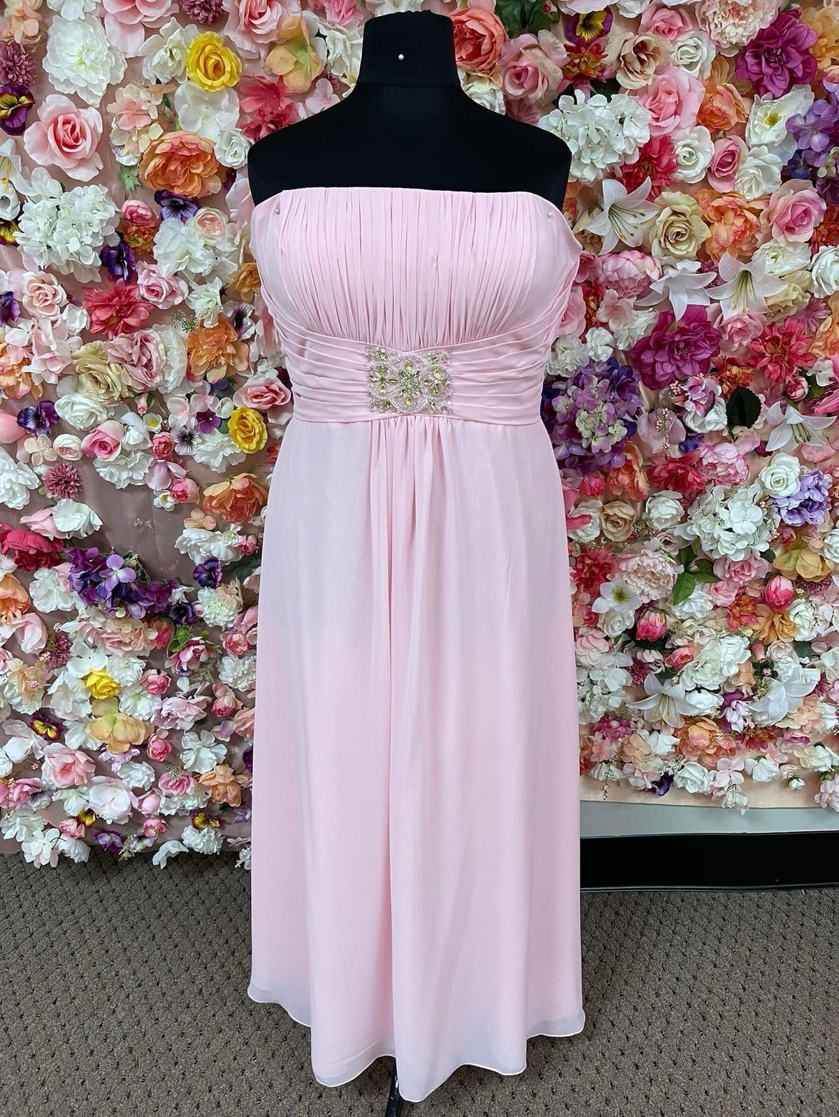 Plus Size 20 Prom Strapless Pink A-line Dress on Queenly