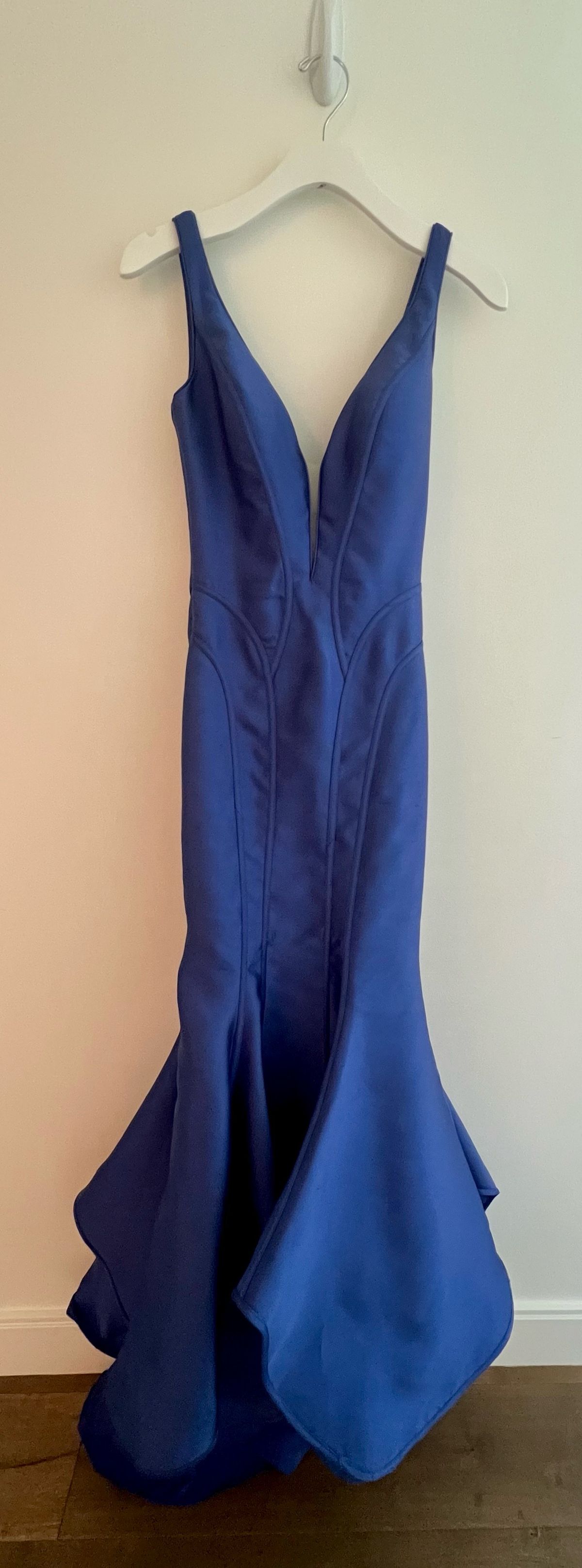 Jovani Size 2 Plunge Blue Mermaid Dress on Queenly