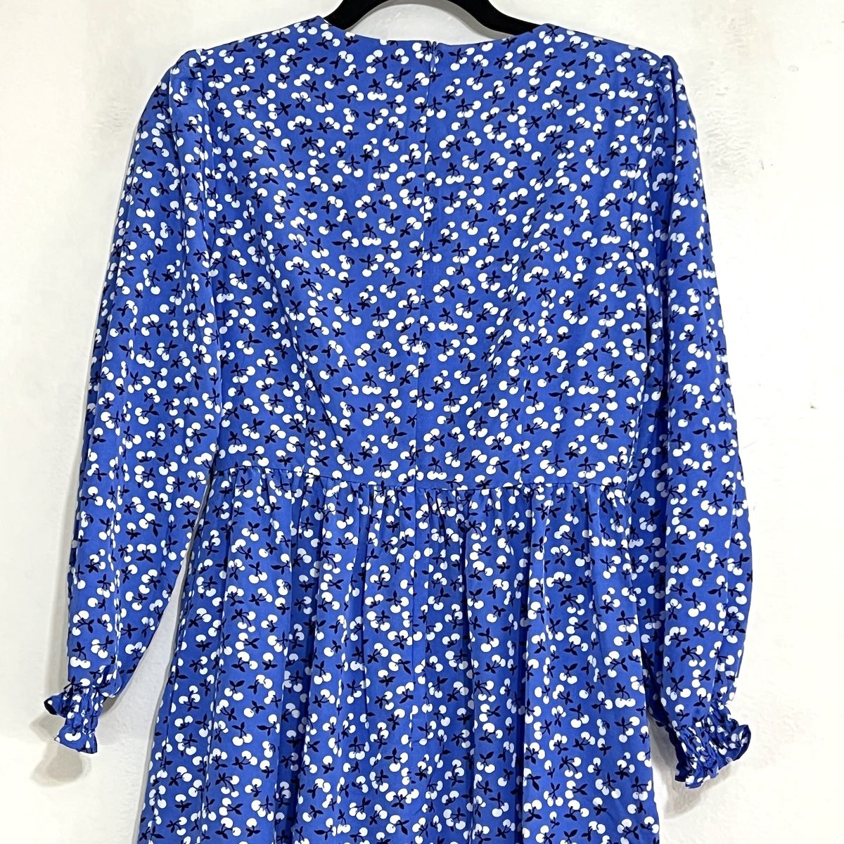 Eliza J Size 4 Long Sleeve Floral Blue A-line Dress on Queenly