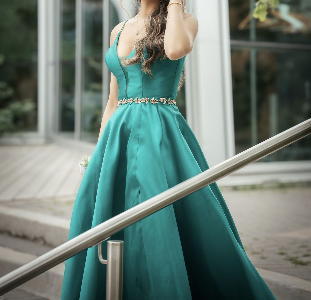 Size 00 Emerald Green Ball Gown on Queenly