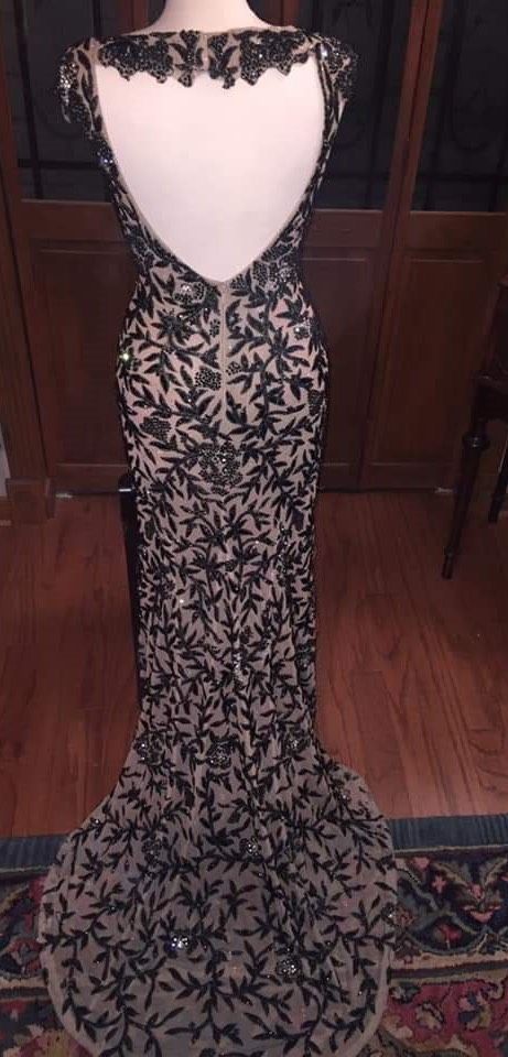 Sherri Hill Size 6 Pageant Plunge Floral Nude A-line Dress on Queenly