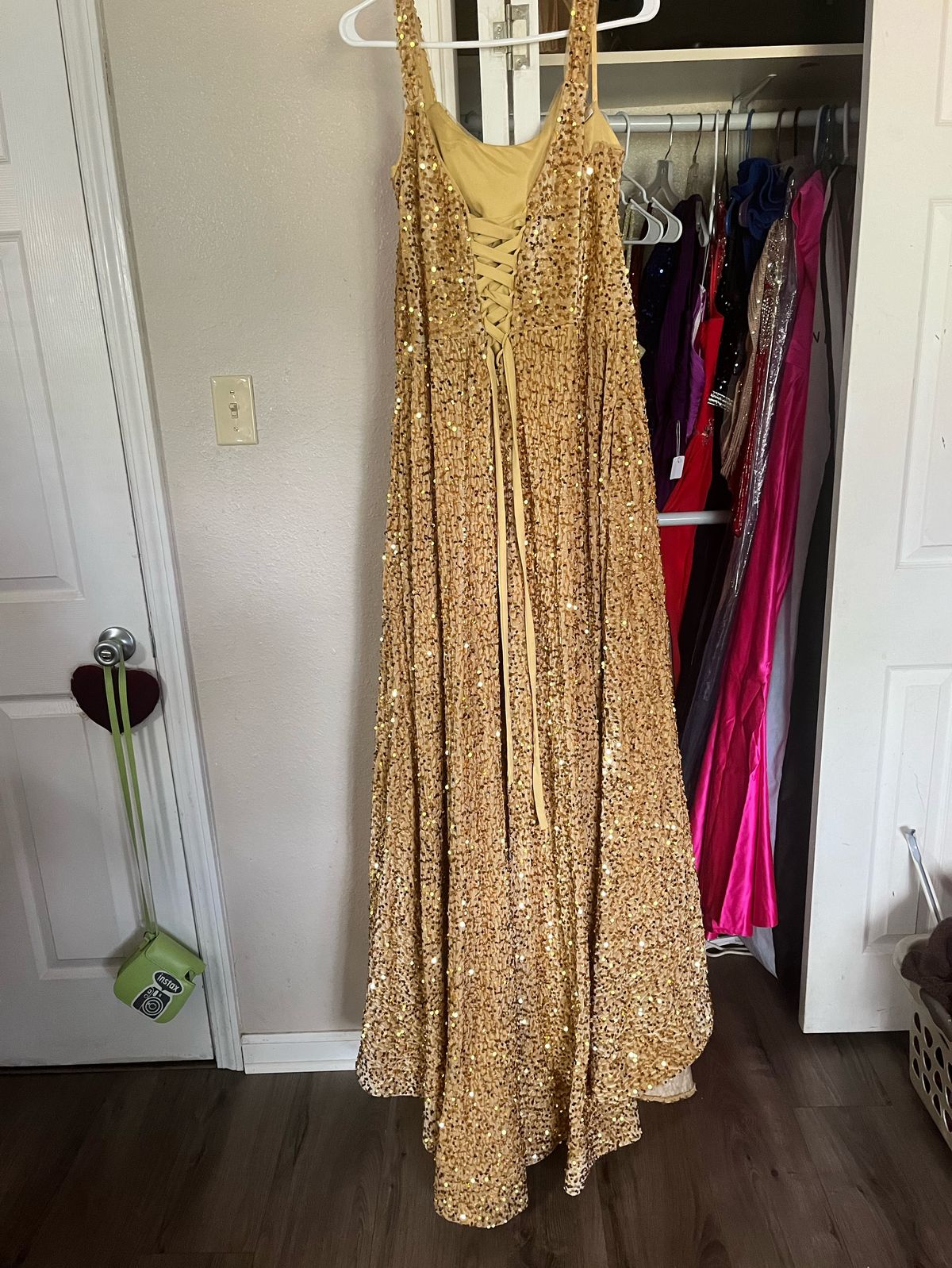 Plus Size 18 Prom Gold Ball Gown on Queenly