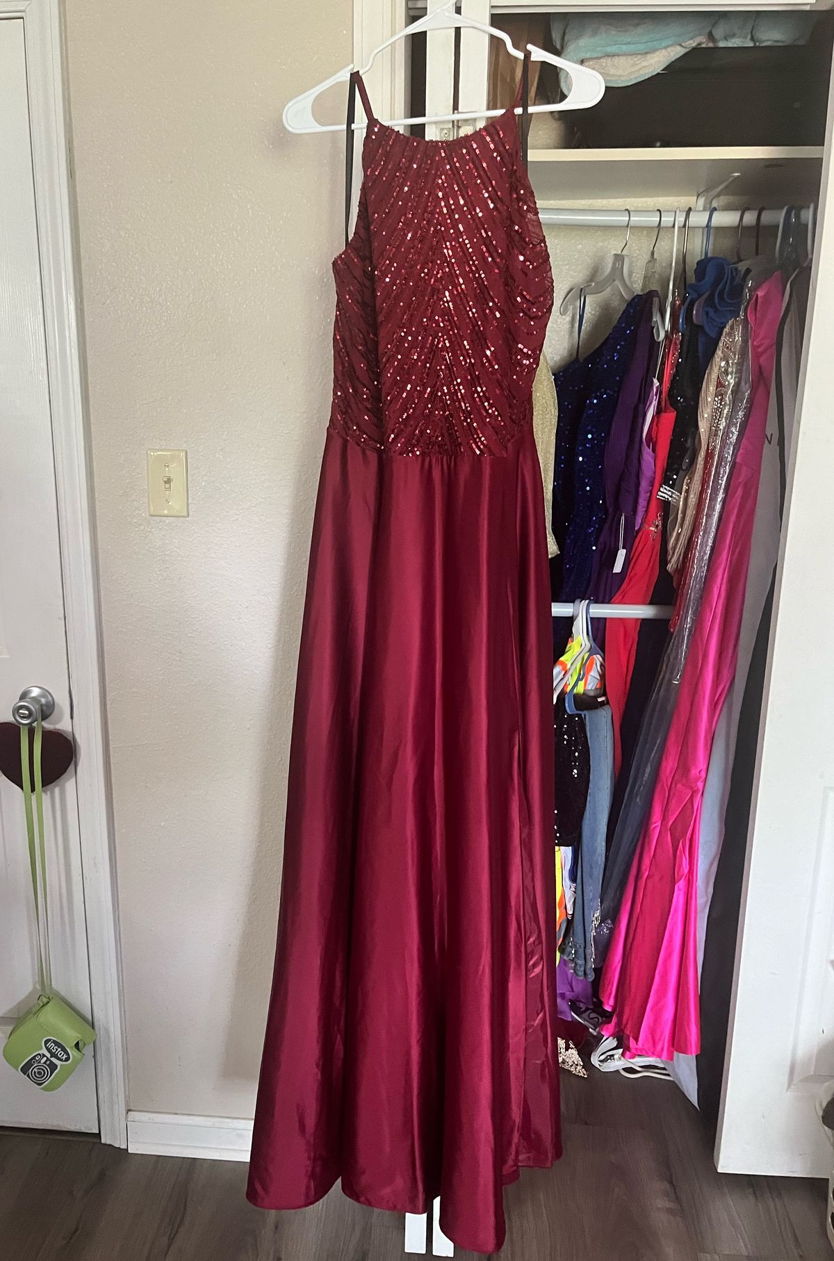 Queenly | Buy and sell prom, pageant, and formal dresses