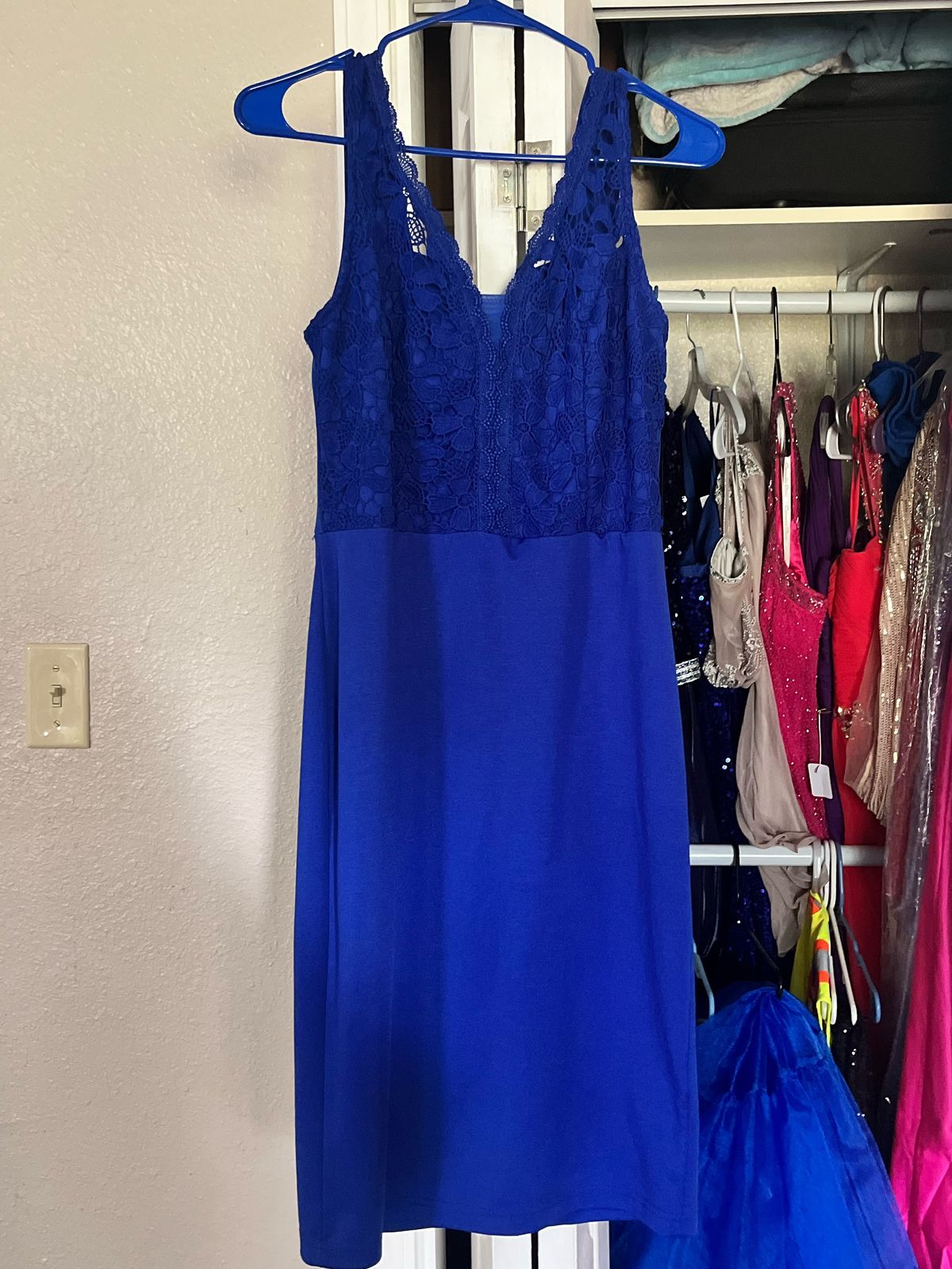 Queenly | Buy and sell prom, pageant, and formal dresses