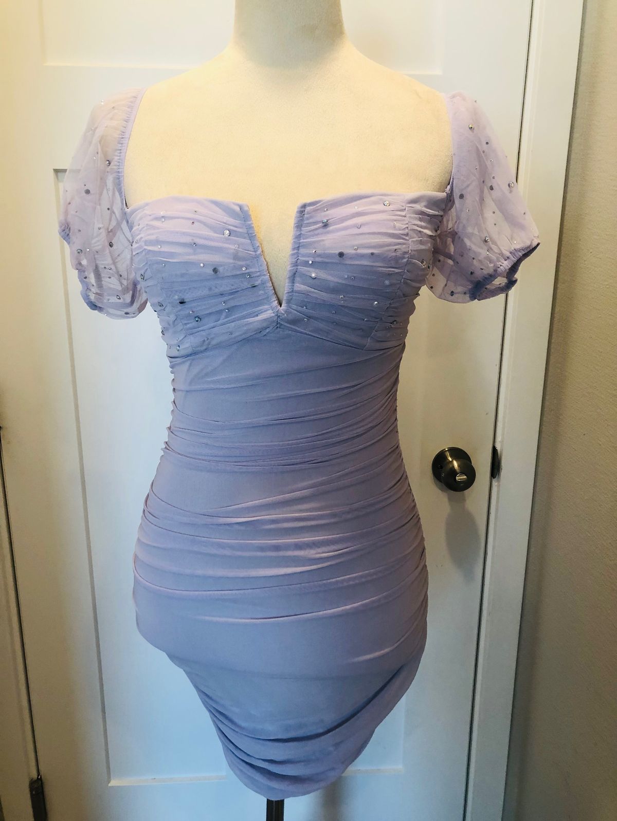 Windsor Size M Prom Cap Sleeve Purple Cocktail Dress on Queenly