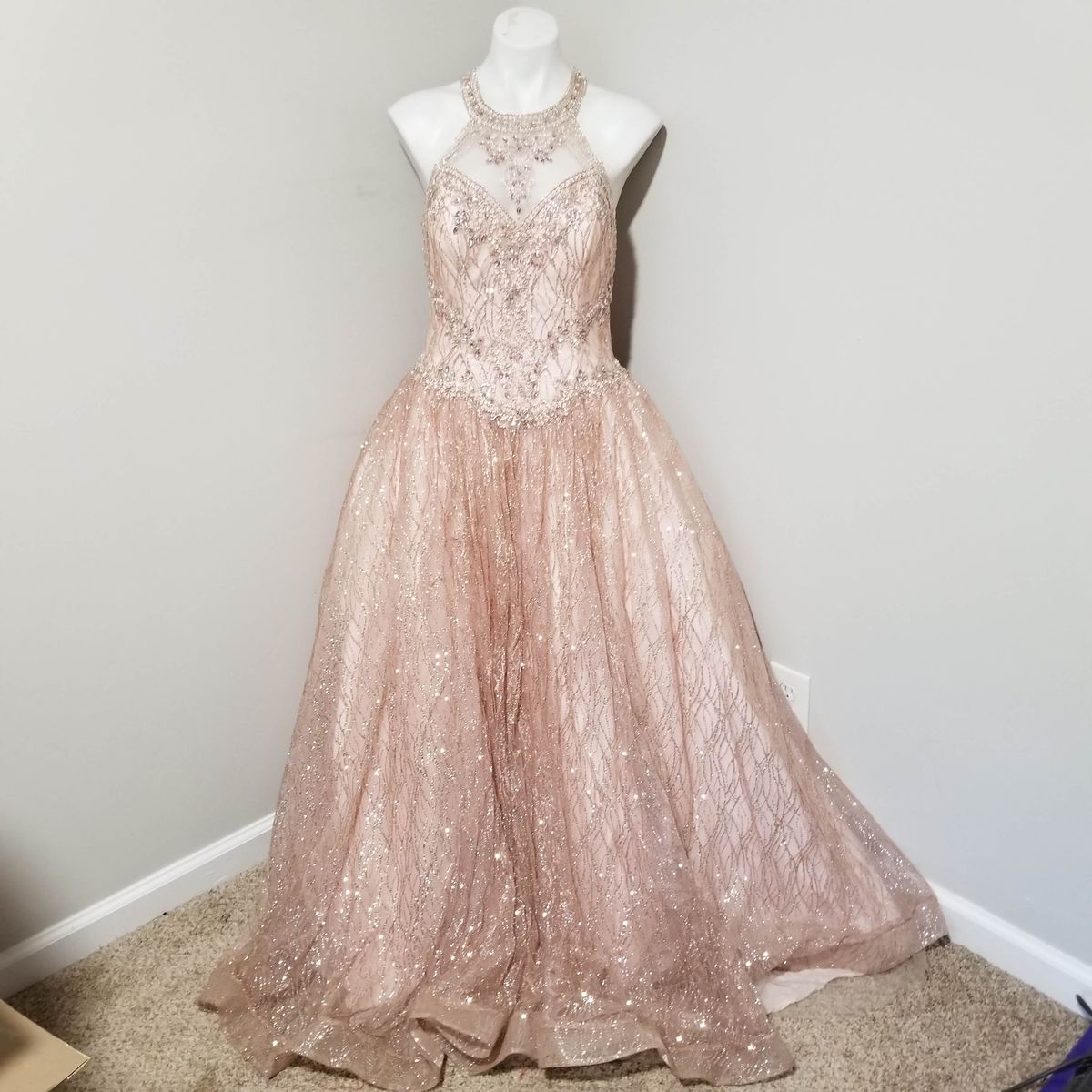 Queenly | Buy and sell prom, pageant, and formal dresses