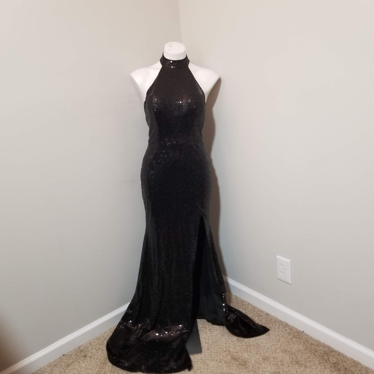 Style (Maybe Milly Bridal) No tag Size 4 Halter Black Side Slit Dress on Queenly