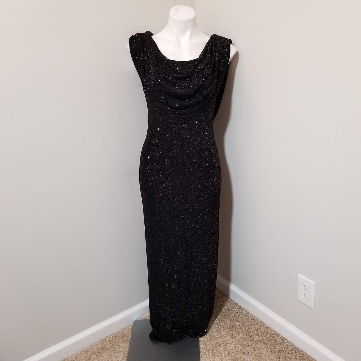 Style (no tag) Vintage Size 4 Black Floor Length Maxi on Queenly