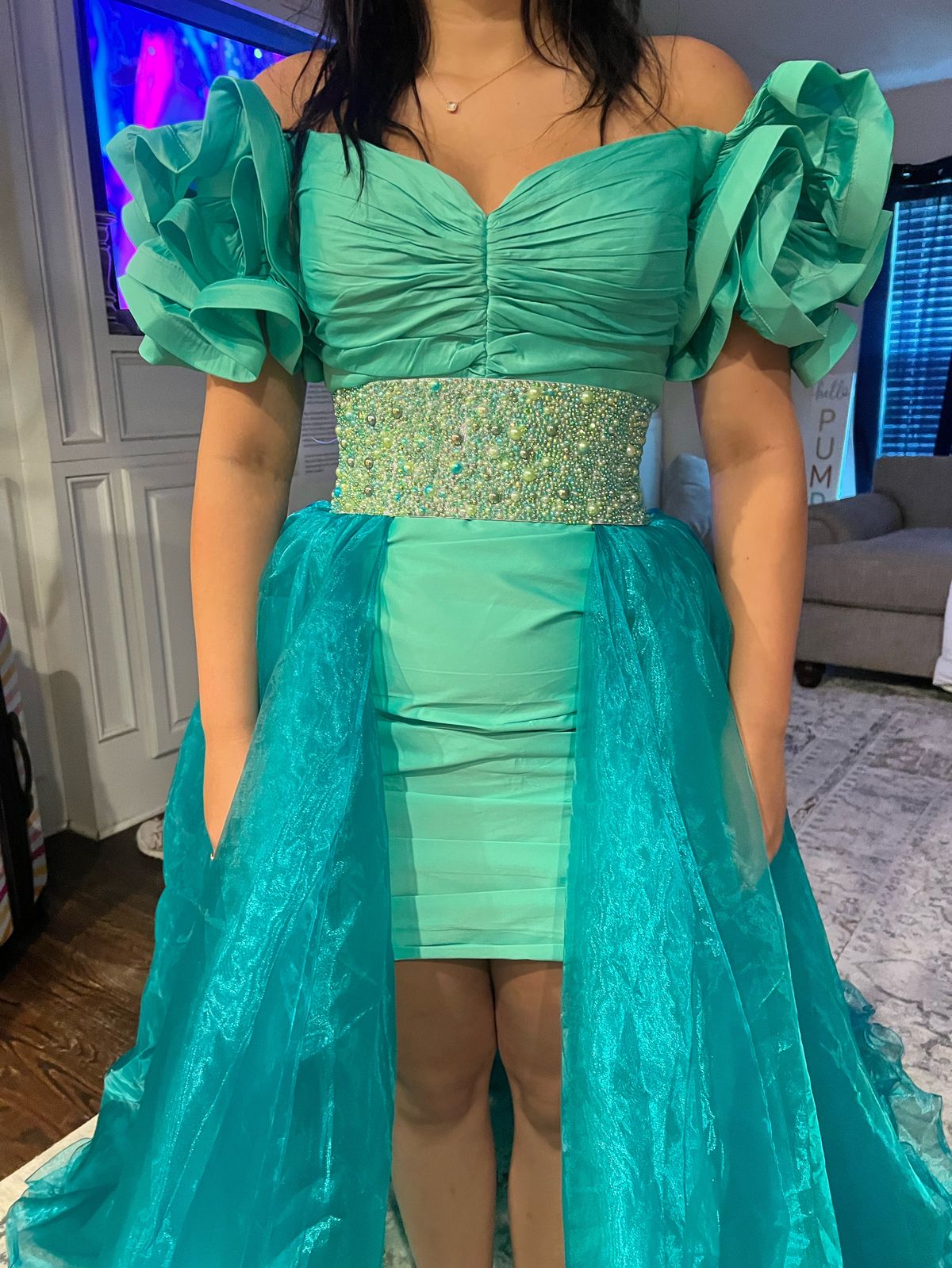 Tarik Ediz Size 10 Off The Shoulder Light Green Cocktail Dress on Queenly