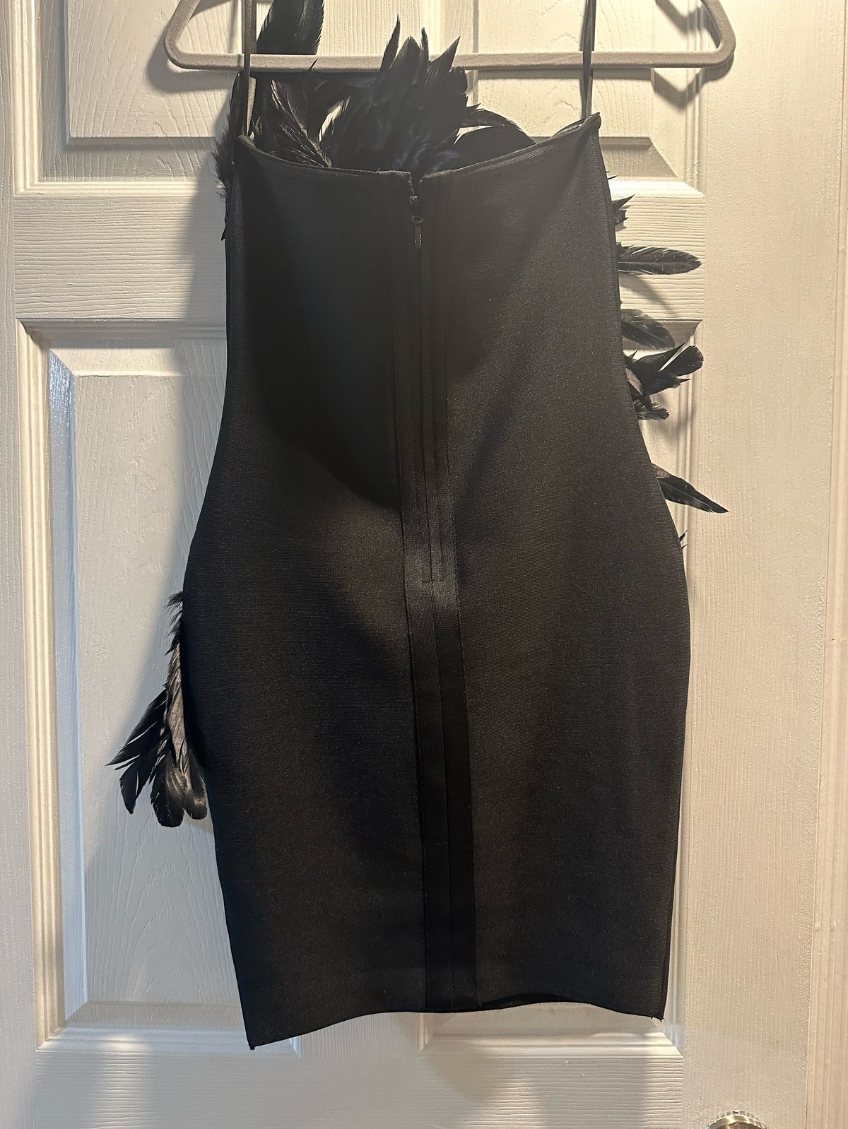 Size 6 Strapless Black Cocktail Dress on Queenly